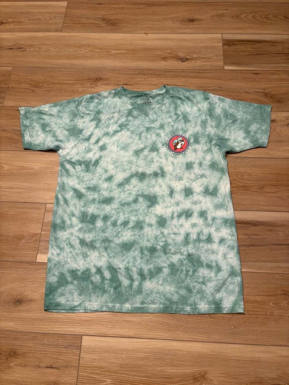Buc-ee's 1982 Beach Graphic Tie-Dye T-Shirt - Picture 3 of 5
